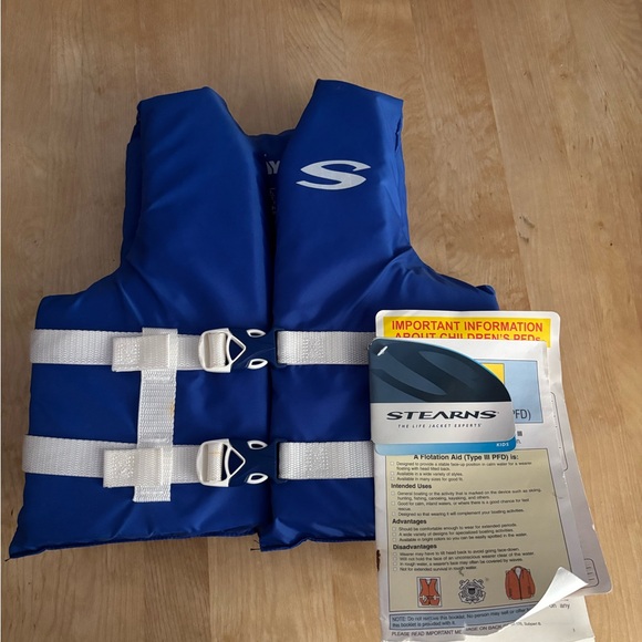 Stearns Nylon Kids Life Vest USCG Approved Type III Life Jacket for Kids Blue - Picture 1 of 6